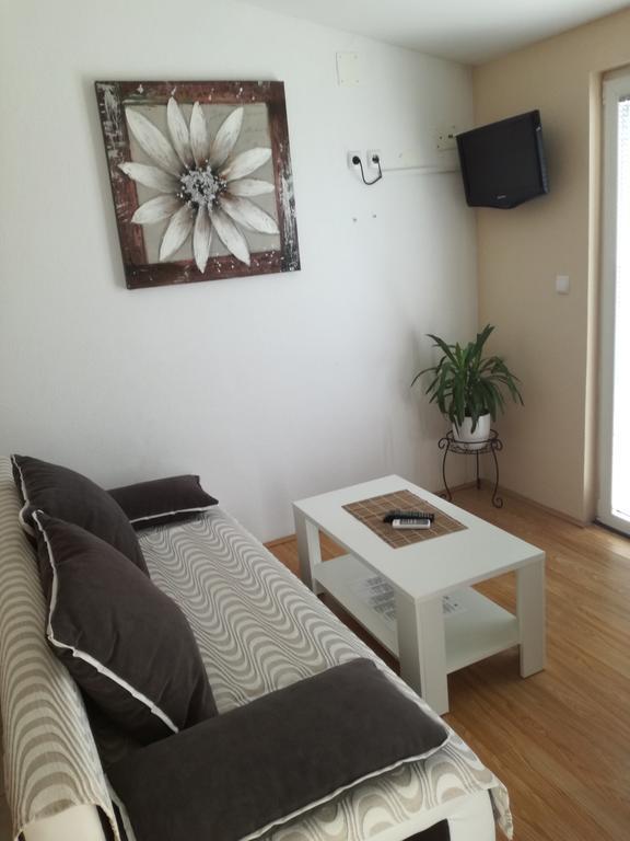 Juric Apartments Biograd Na Moru Exterior photo